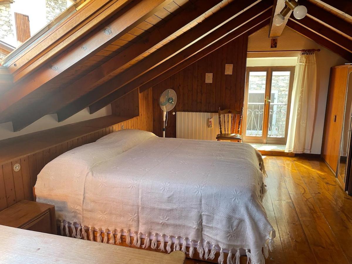 Appartamento Casa Lago Maggiore Tavern, Living Room, Attic, Bathroom Stresa